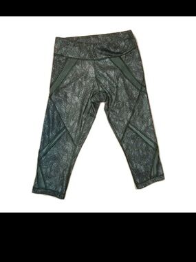 Lululemon Women's Athletic Pants Pant Size 4 Crop Pants Green Floral P/O